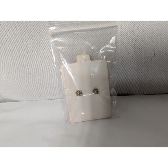 Vintage 70's Mickey Mouse Walt Disney Enamel Gold Tone Stud Post Earrings - Picture 3 of 4